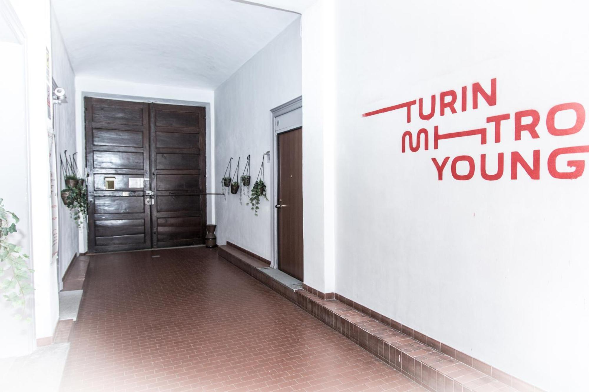 Guest House Turin Metro Young المظهر الخارجي الصورة